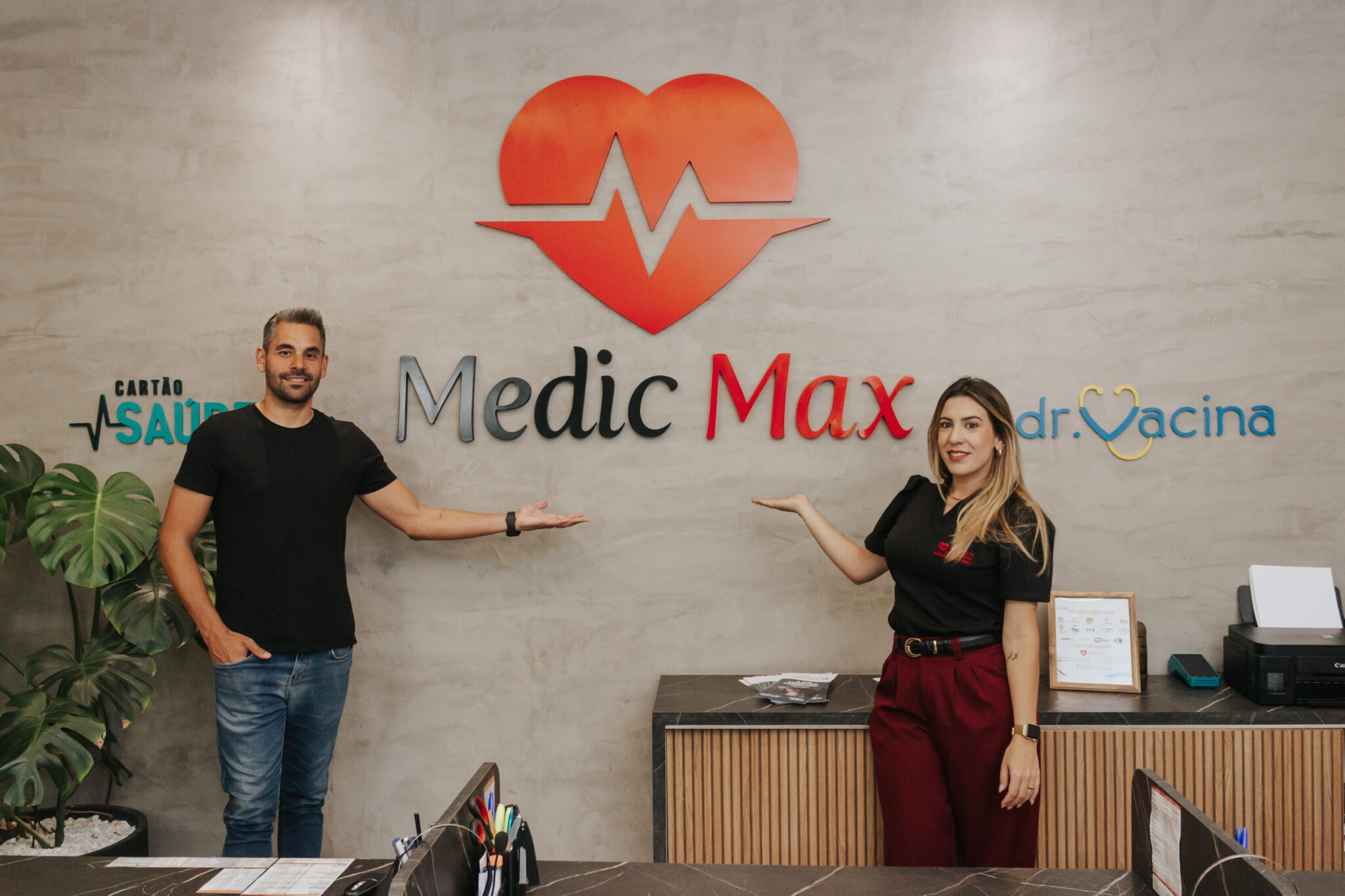 Clínica MedicMax